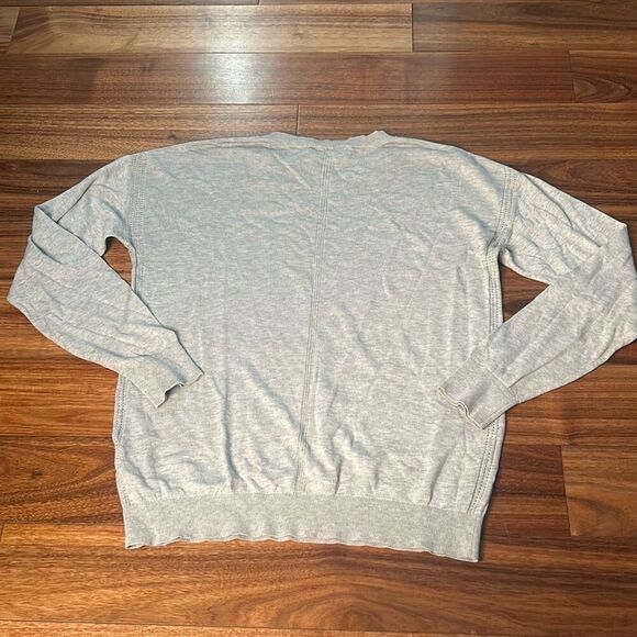 Banana republic silk cotton gray pullover sweater peep hole sides - Picture 9 of 10